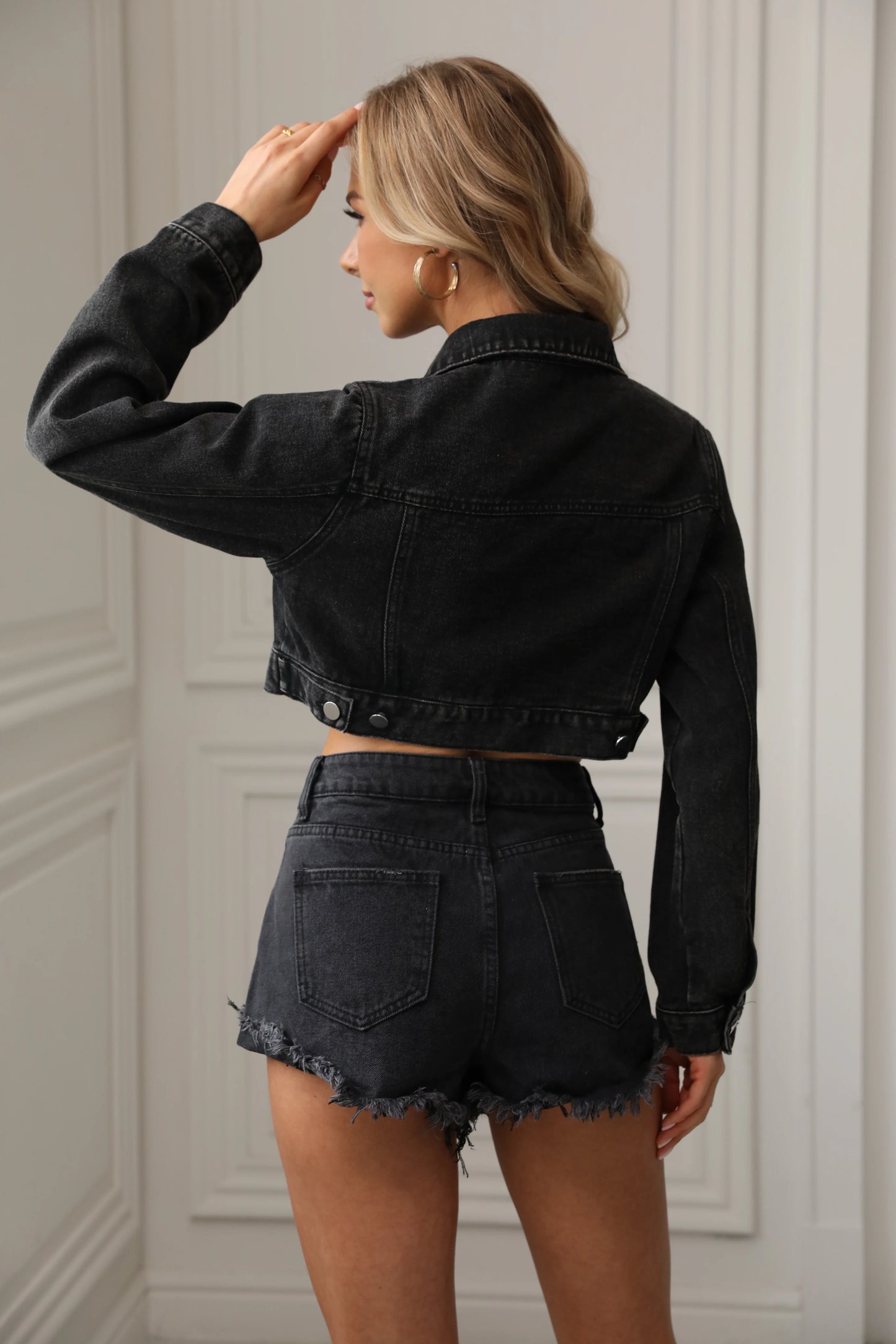 Women Cropped Jean Jacket Button Up Casual Ripped Frayed Washed Denim Jacket