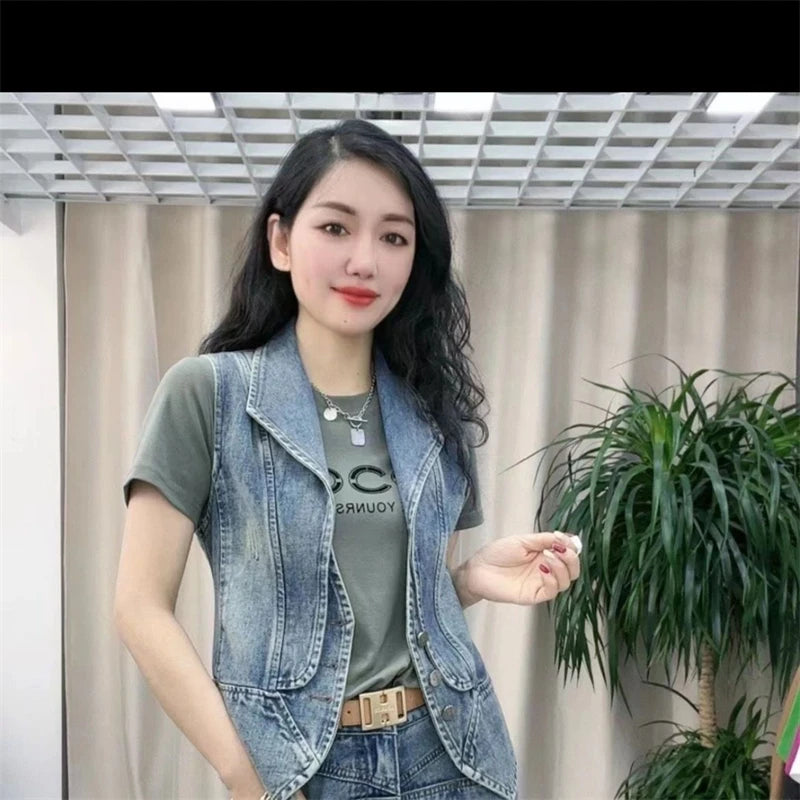 Women's Jacket Spring And Autumn 2025 New Fashion Sleeveless Versatile Ladies Denim Vest Coat Short Elegant Female Tank Top