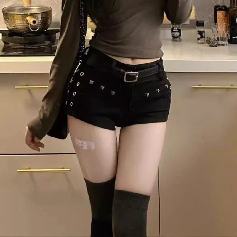 Woman Popular Sexy Low Waist Y2k Jeans Female Vintage Korean Fashion Mini Pants Girls Vintage Designer Gothic Black Denim Shorts