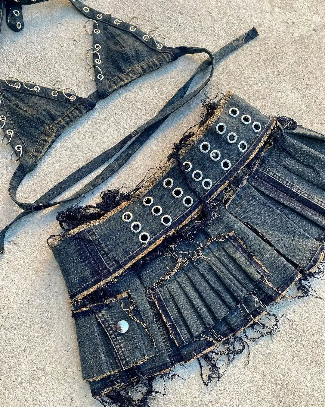 Retro Street Fashion Washed Denim Two-Piece Skirt Set Women Hip Hop Harajuku Goth Halves Neck Top Mini Pleated Skirt Trendy Set