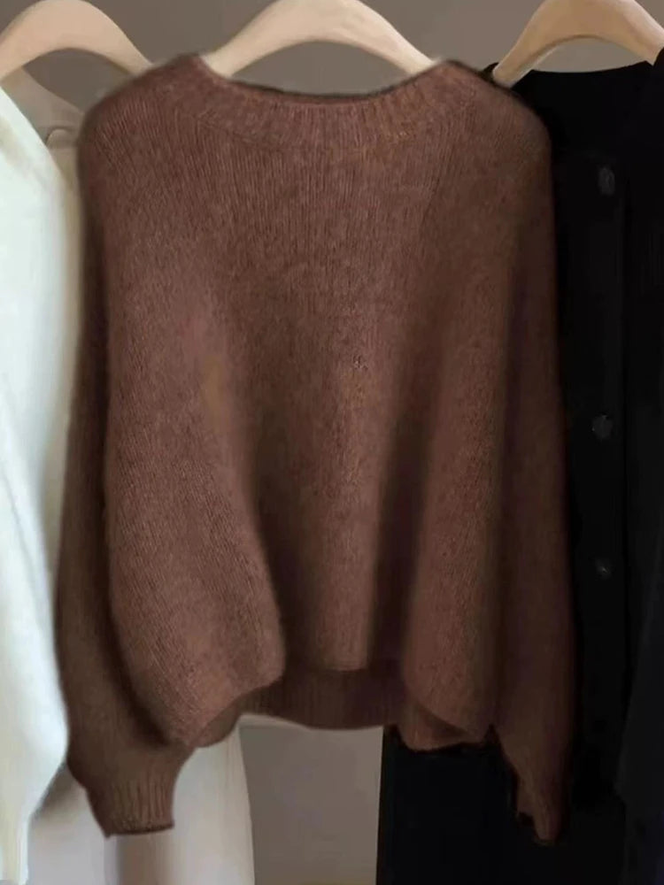 Autumn and Winter New Cashmere Sweater 100% Pure Wool Knitted Pullover for Women, Loose and Lazy Style Round Neck Soft Solid Top