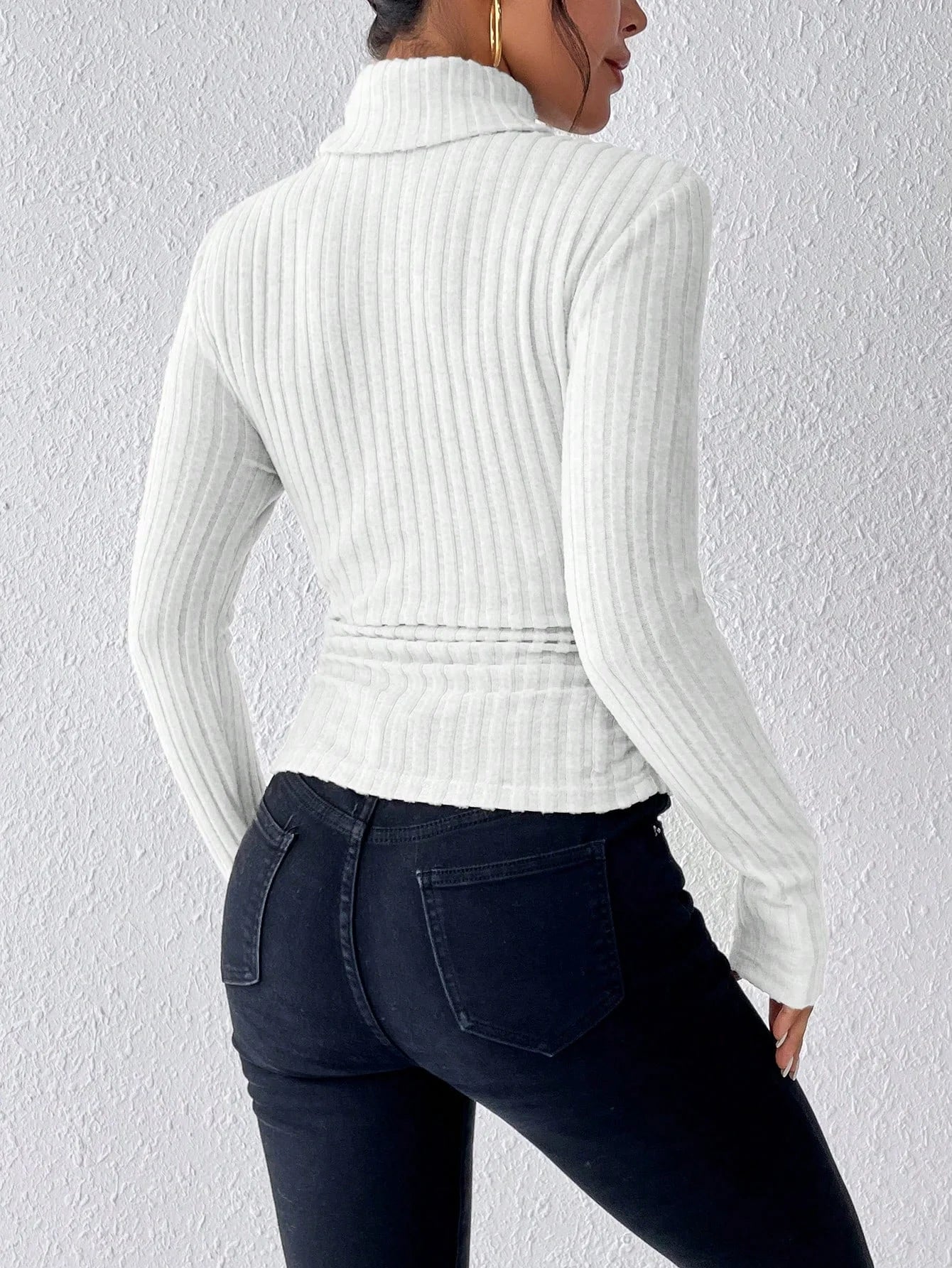 Special offer clearance sale of new women's autumn and winter semi-high-neck sweaters and slim-fitting long-sleeved warm tops